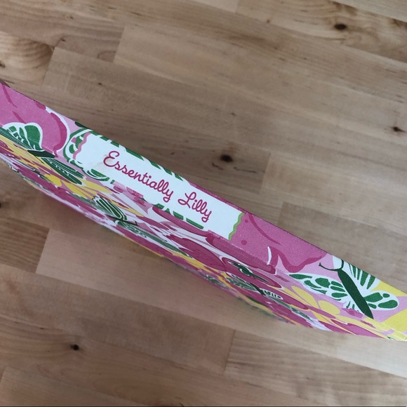 πΈπ Essentially Lilly: A Guide to Colorful Entertaining by Lilly Pulitzer ππΈ - Picture 6 of 16